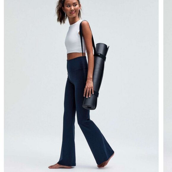 Lululemon Groove Nulu Super-High-Rise Flared Pant True Navy 6 Short - Picture 3 of 11